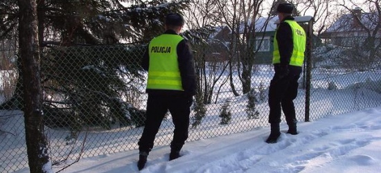 Jest zimno, nie bądźmy obojętni na starszych i bezdomnych. Jeden telefon może uratować życie